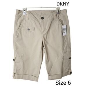Women's Mid Rise Bermuda Shorts Khaki Cuffed Chic Chino Shorts Size 6 DKNY NWT